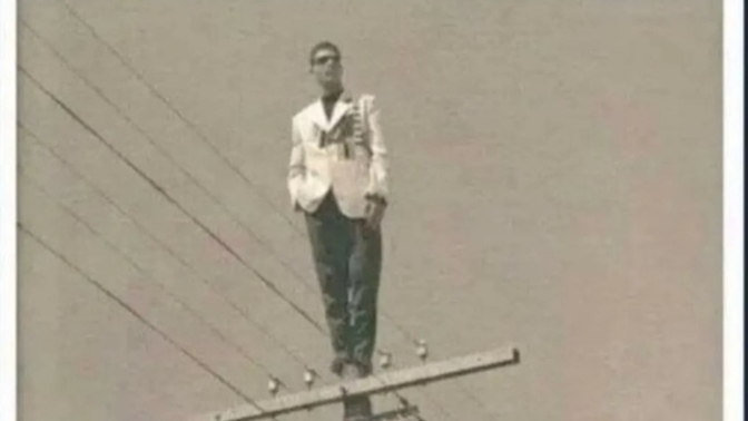 Sizinde böyle uzaklara dalıp gittiğiniz oluyor mu yoksa millete sataşmaktan önünüzü göremiyor musunuz 🤭🤭?