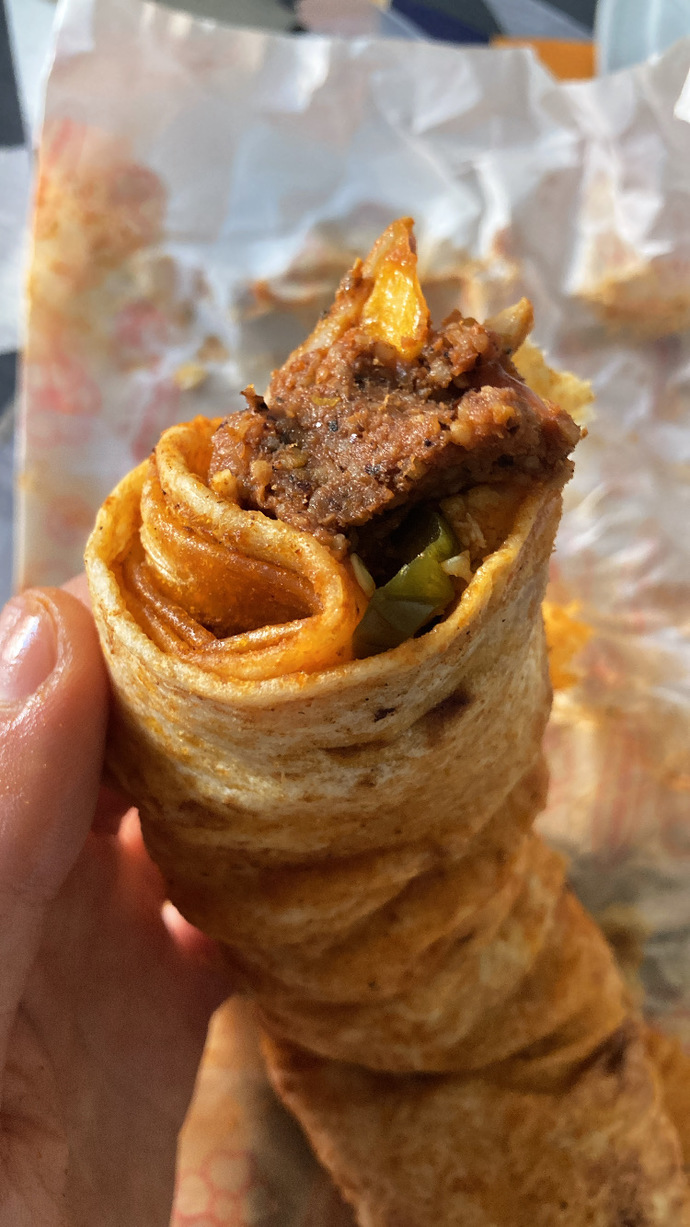 Hatay usulü tavuk döner dürüme çiğ köfte konur mu 🤔?