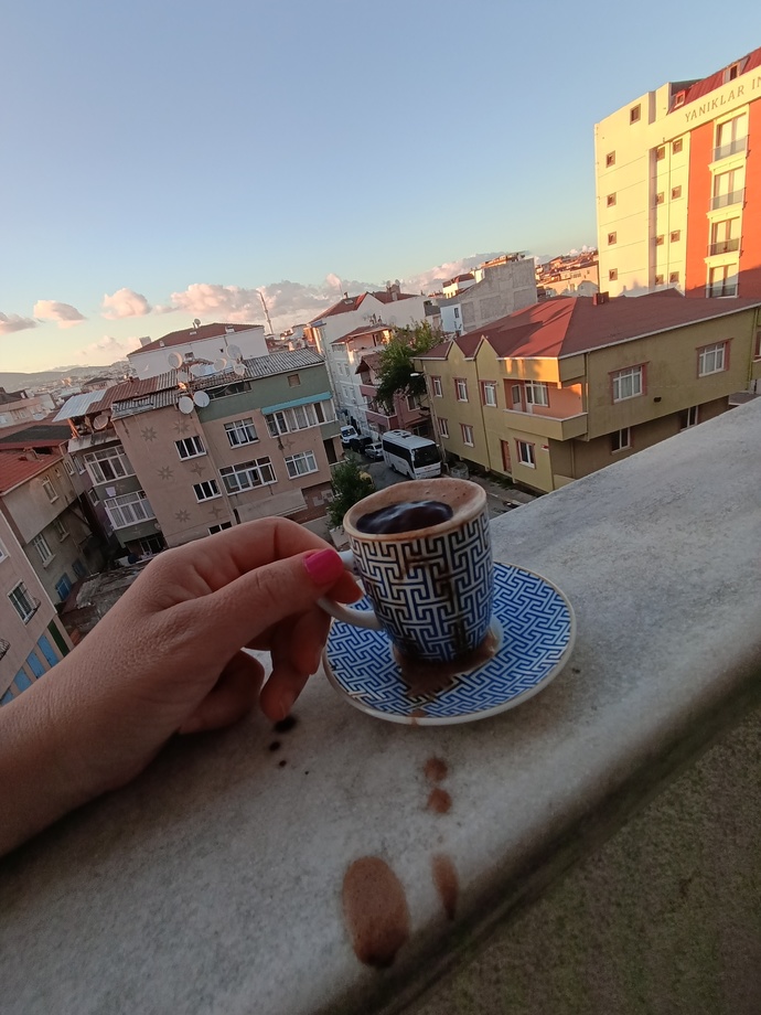 ☕😕
