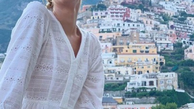 Masanıza bir anda transseksüel birisi oturup "ee ne içiyoruz bakalım" dese tavrınız ne olurdu?