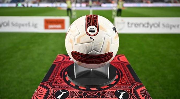 Trendyol Süper Lig 2024-25 sezonu #GSvHTY maçıyla başlıyor! Bu sezonun lig tahminleri neler?