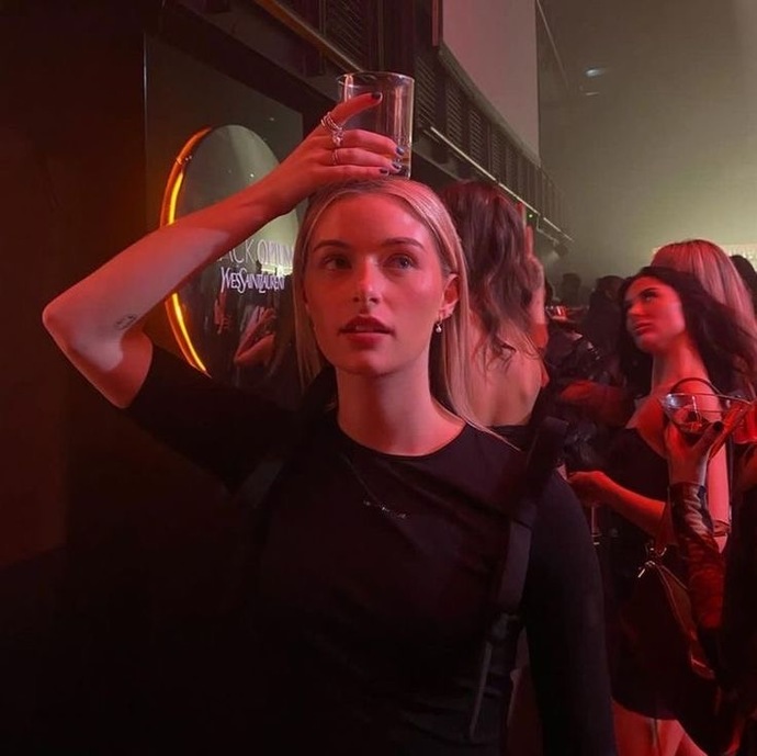 Gece hayatı olan sevgili size güven verir mi?