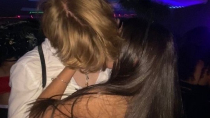 Bar/ Clup gibi yerlerde eğlenmeye gider misiniz?