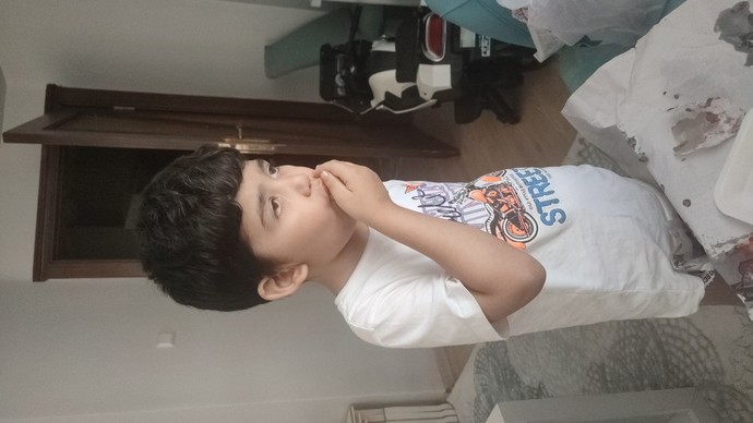 Kardeş sevgisi mi evlat sevgisi mi?