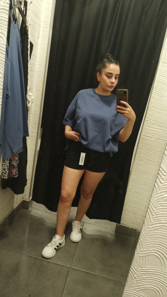 Boyum zaten minik ama oversize penye seviyorum bu kombin kötü mü olmuş?