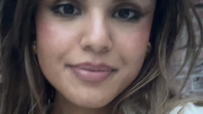 Hangi fotoda daha genç duruyorum?