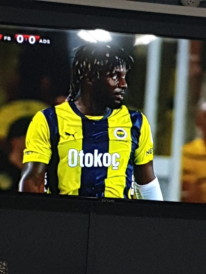 Hey siz sevgilisizler, su an ne yapıyorsunuz?