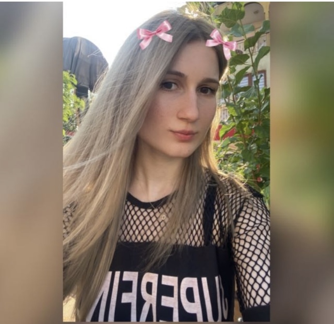Bana kumral mı sarı mı daha çok yakışıyor?