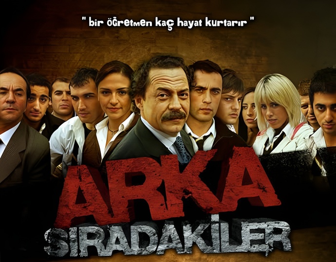 Pis Yedili mi, Arka Sıradakiler mi?
