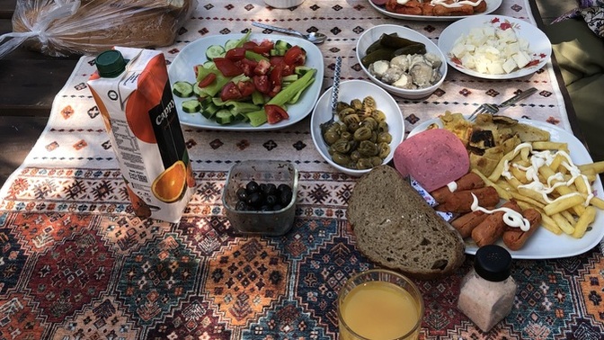 Sevgilime kahvaltı sofrası hazırladım nasıl olmuş?