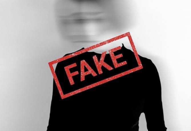 Kimlerin Fake Sosyal Medya Hesapları Var?