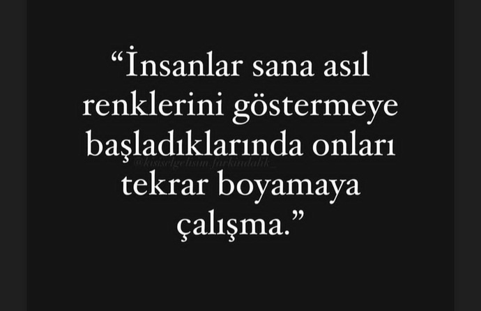 İnsanlarin asıl renklerini gördüğünüzde onları tektar boyamaya kalkarmısınız?