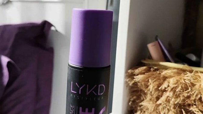 Lykd makyaj sabitleyicide mor olan mı daha güzel pembe olan mı sizce?