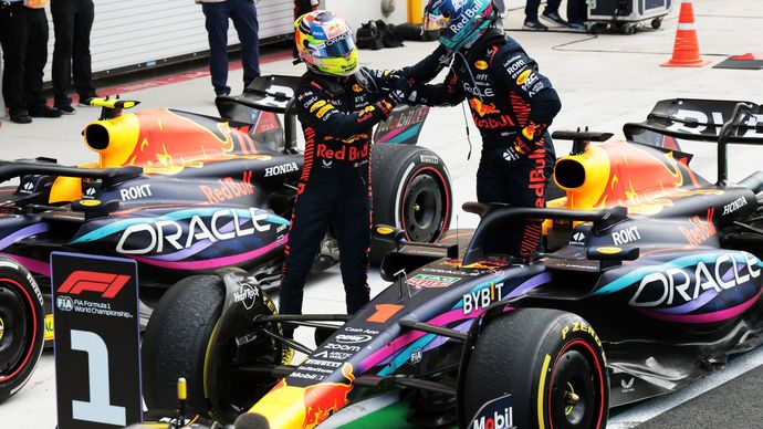 Hangi formula1 pilotu ile takım arkadaşı olmak isterdiniz?