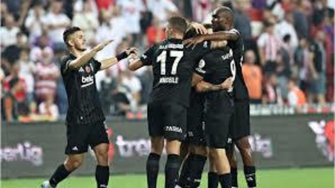Samsunspor 0 - Beşiktaş 2... Kartal lige galibiyet ile başladı! Maçı nasıl buldunuz?