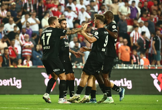 Beşiktaş, Samsunsporu 2-0 mağlup etti. Semihin asisti maça damga vurdu. Siz maçı nasıl buldunuz?