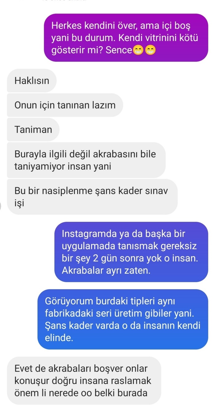Sizce Instagramda flört ve ciddi ilişki olur mu? Dm mesajlarına bakıyordum bakın sohbet nasıl olmuş? ?
