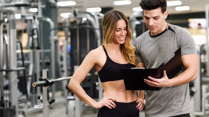Sevgiliniz karşı cinsten özel fitness dersi alabilir mi?