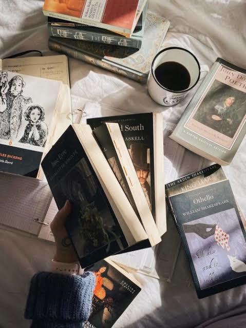 Siteden kiminle kitap arkadaşı olmak isterdiniz?