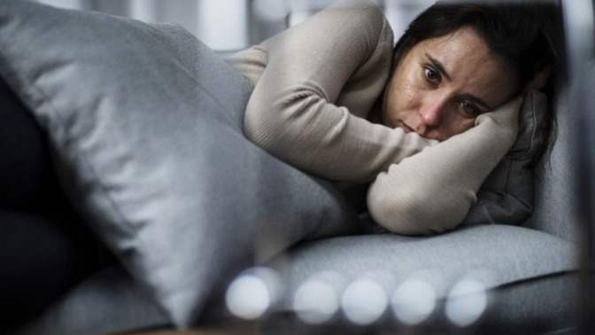 Depresiflikten kurtulmanın yolunu bildiği halde uygulamamak tercih midir? Yoksa depresyonun bir evresi midir?