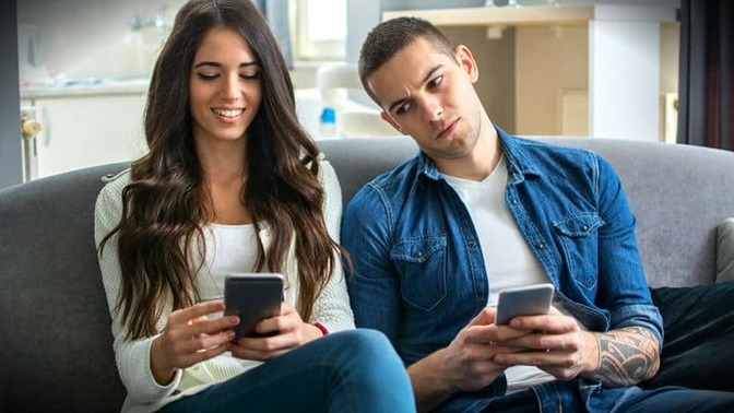 Aldatıldığını sosyal medya hesaplarından öğrenen var mı?