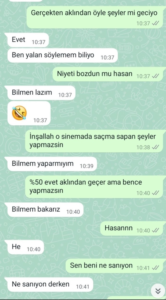 Açıkça söylemesi de saçma değil mi normal mi?