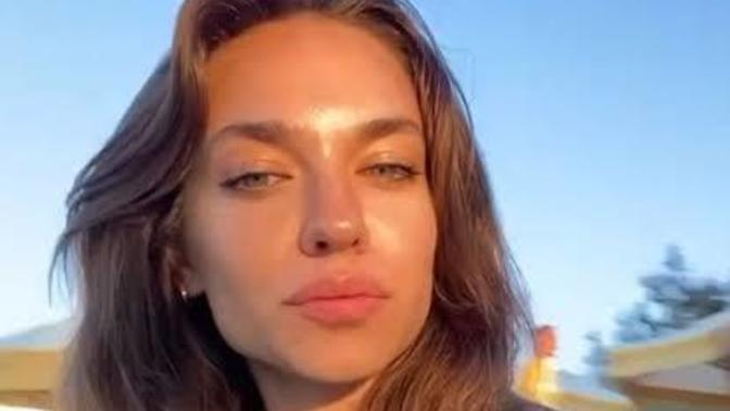 Yerli Adriana Lima'yı buldum. Bu kız niye bu kadar güzel, su gibi 😂?