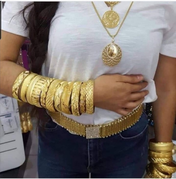 Tam elimi tuttuğum yere bi ağrı girdi acaba niye ki 🤭🤭🤭 Diploması olmayan sağlıkçılar yorum yapmasın 🤭?