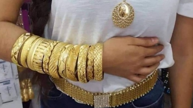 Tam elimi tuttuğum yere bi ağrı girdi acaba niye ki 🤭🤭🤭 Diploması olmayan sağlıkçılar yorum yapmasın 🤭?