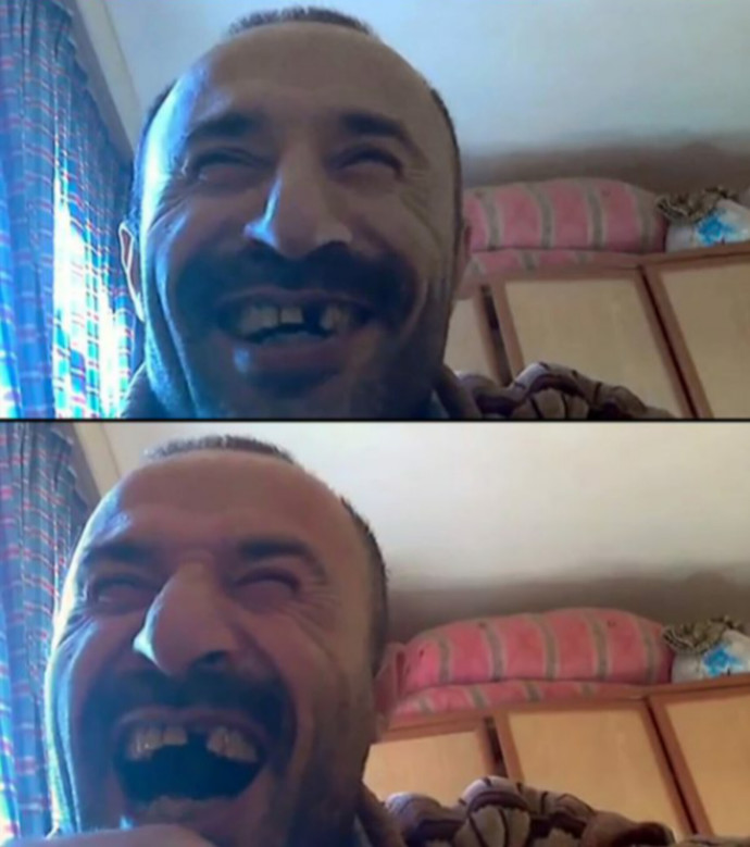 Sakin mi, yoksa acımasızca mı gülüyorsunuz?