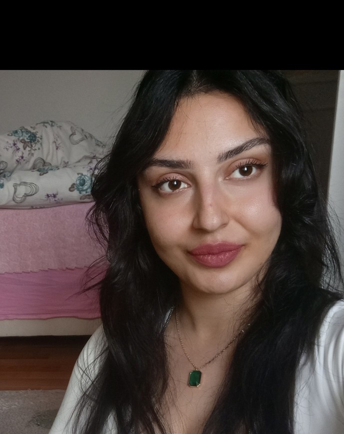 İnce kaş mı daha çok yakışıyor kalın mı?