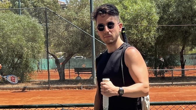 Bu iki fotodan hangisi instaya sallanır 🤔 ?