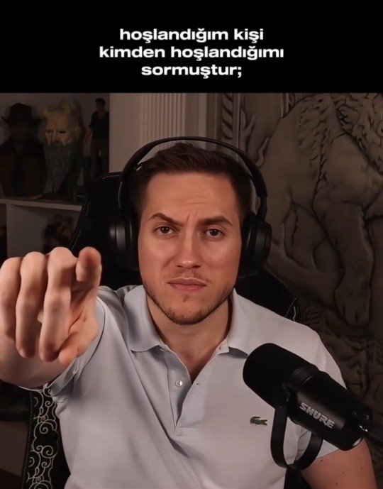 Hoşlandığımız kişi bize kimden hoşlanıyorsun dediğinde ne diyoruz?