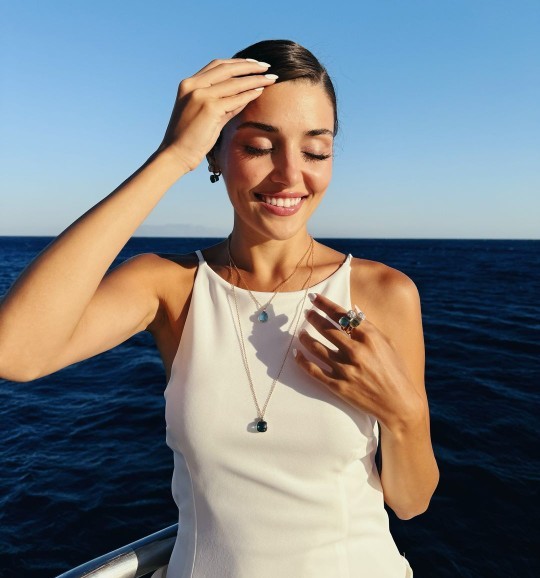 Hande Erçel den kombin tüyoları alsak mı?