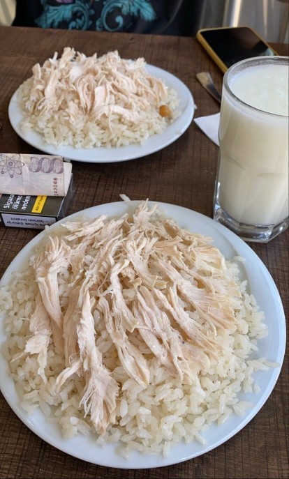 Bu turşu biberin yanına en güzel ne gider?