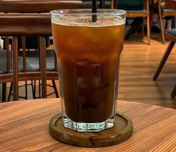 İced Americanonun adı niye Americano?