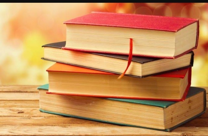 Şu ana kadar okuyup en çok beğendiğiniz kitap hangisi?