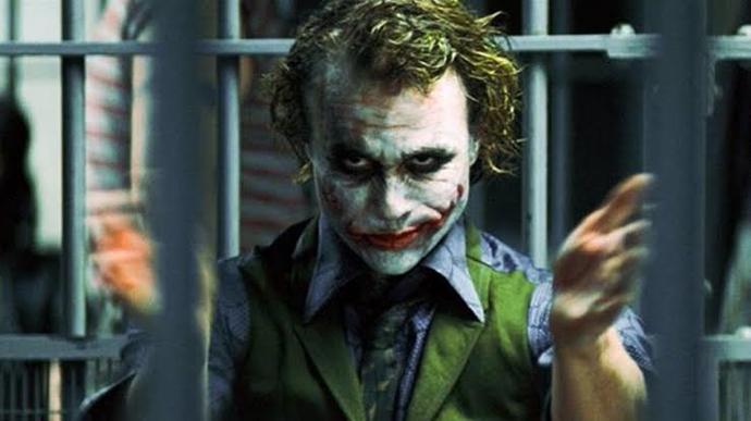 Bir film karakterini sevgilin yapacak olsan, hangi karakter olurdu ve neden?