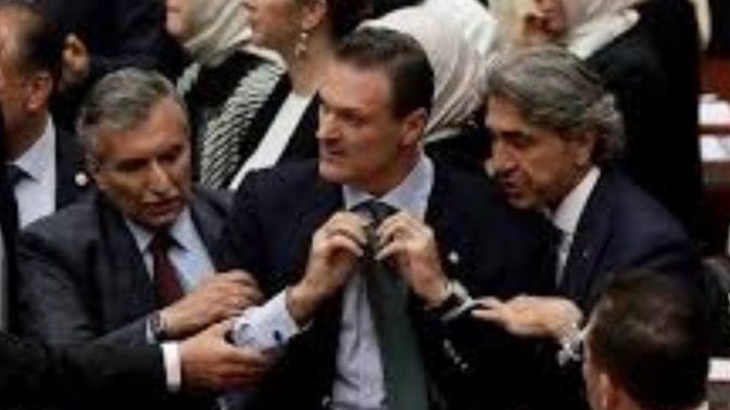 TBMM de kavga hakkında ne düşünüyor sunuzů?