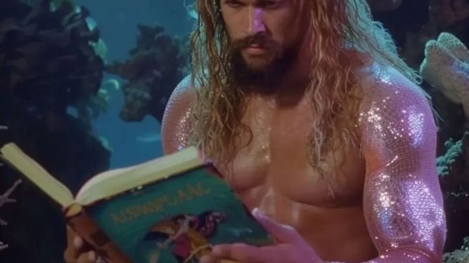 Kitap mı okusam film mi izlesem?