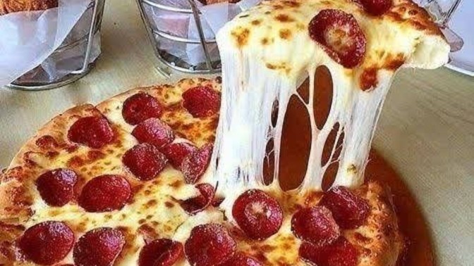 Pizzaya ketçap-mayonez sıkar mısınız?
