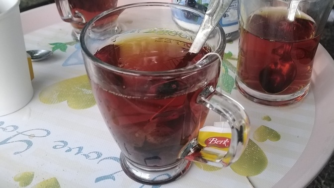Sallama çay sever misiniz?