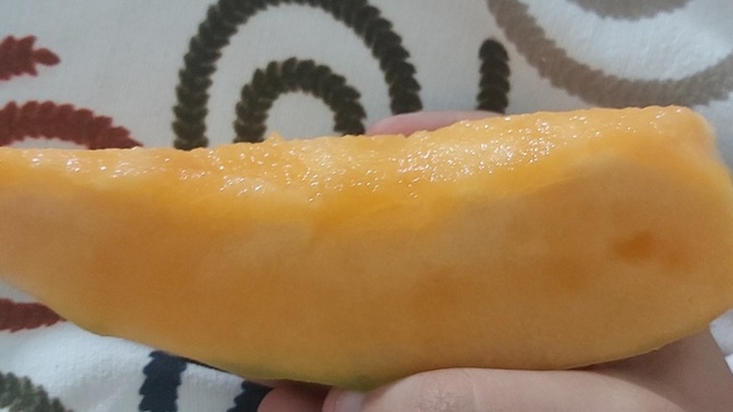Daha önce bu renkte kavun yediniz mi hiç?