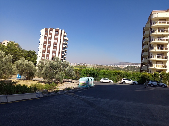 İzmir yanıyor! Saatlerdir söndürülemeyen yangın için nasıl destek olabiliriz?