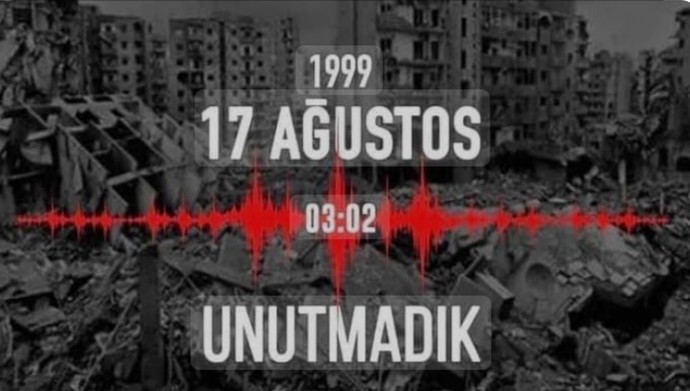 Saat 03.02 17 Ağustos depremi ni hatırlayan var mı?