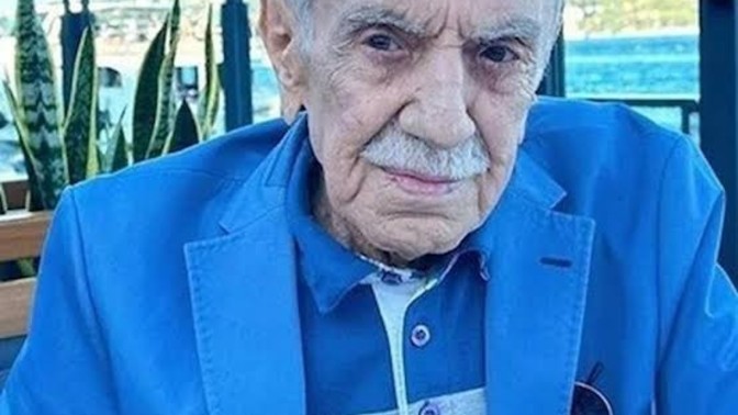Aydemir Akbaş filmlerini sever misiniz?