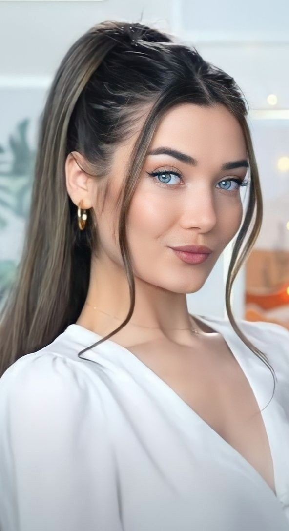 Sizce şu saç modeli çocukça mı?