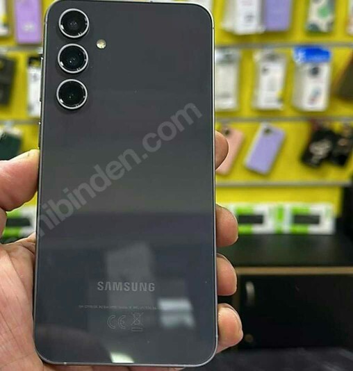 Sıfır Galaxy S23 Fe mi İkinci El Düz S23 mü hangisini almak daha doğru seçim olur siz olsanız hangisini tercih edersiniz?