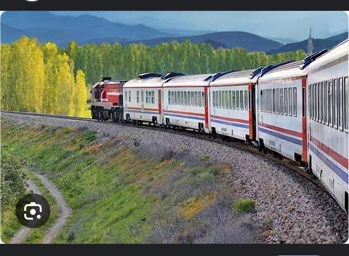 Tren yolculugunu sever misiniz? Şu an trendeyim cok keyif aldigim bir yolculuk?