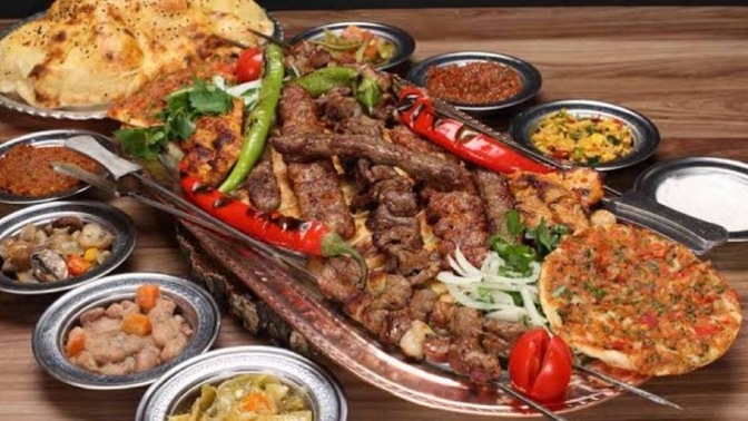 Şu menünün yanında en iyi ne gider?